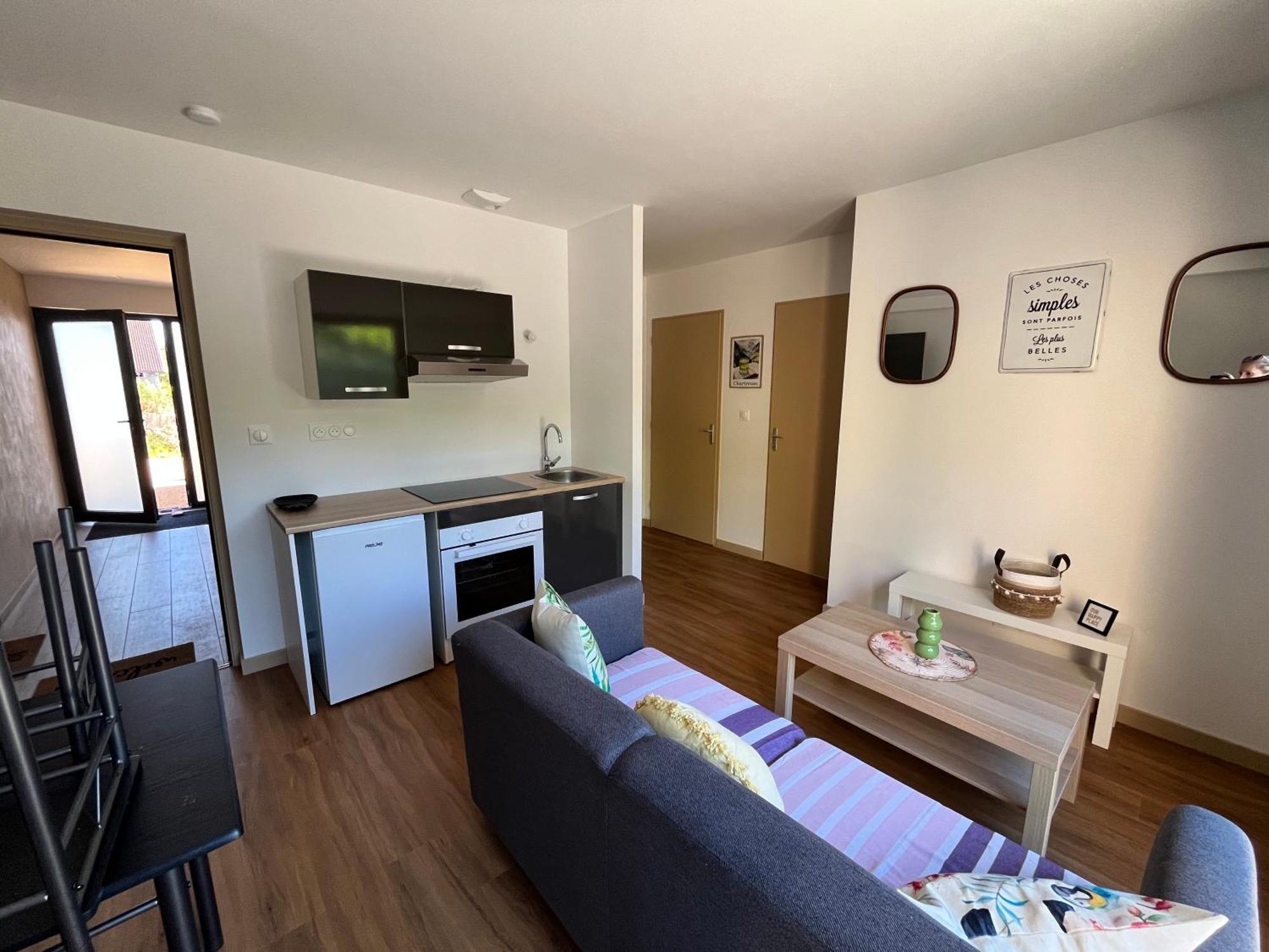 L'Escapade Dauphinoise, Gite 2 Chambres Avec Terrasse Et Clim Beaucroissant Exterior foto